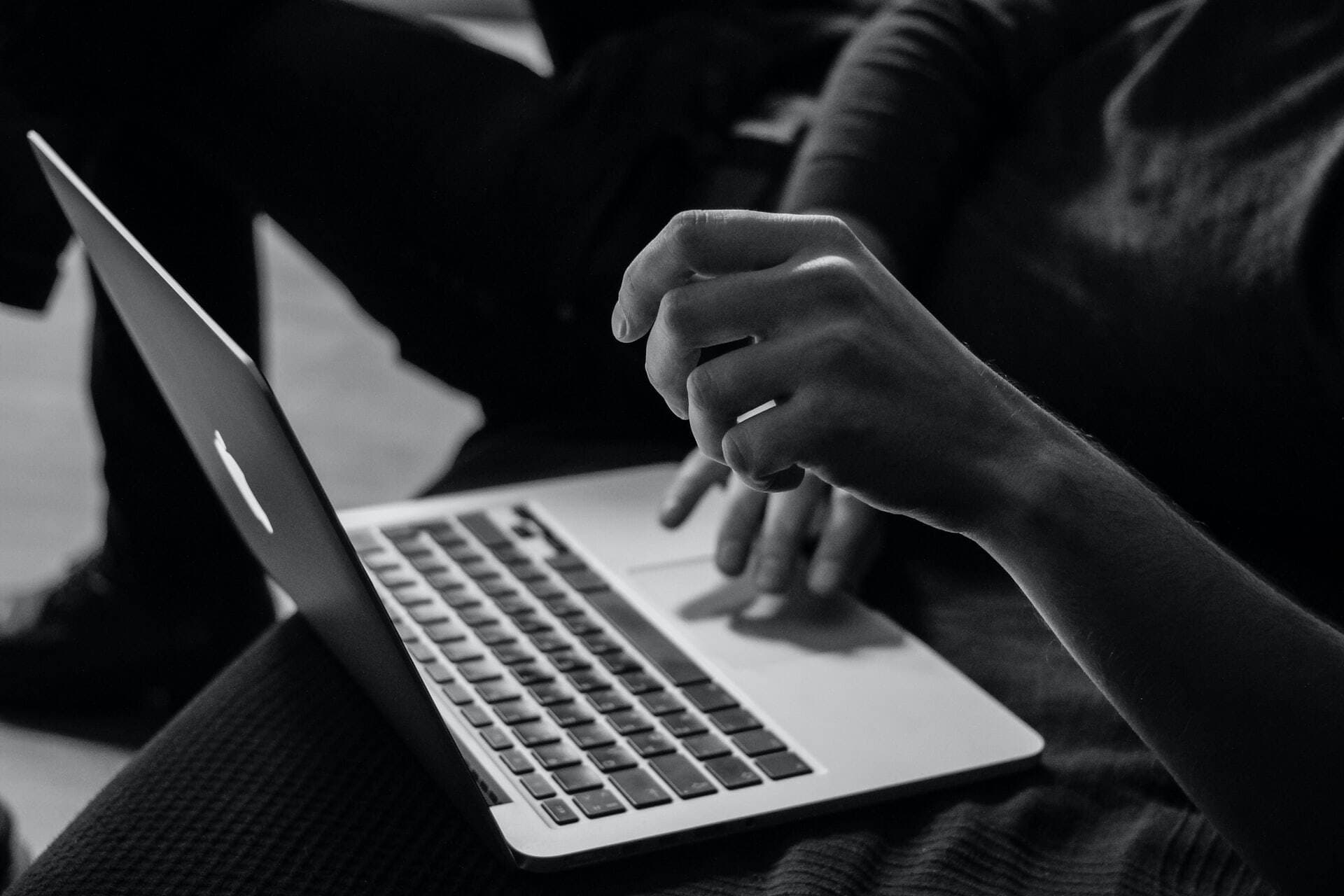 How Digital Marketing Affects Consumer Behaviour